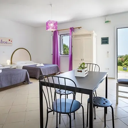 Senses Suites In Rural Setting Lakithra